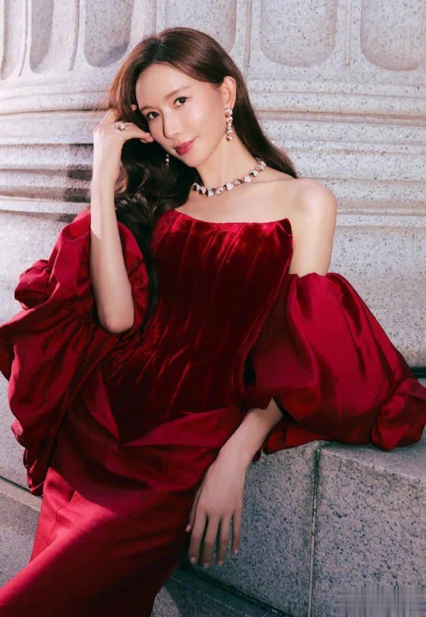 恒运资本 林志玲晒照，为何越简单越能打动人心？